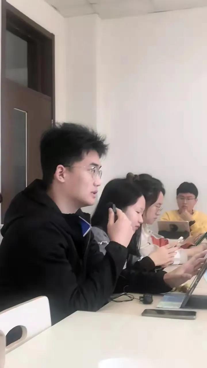 BEBE